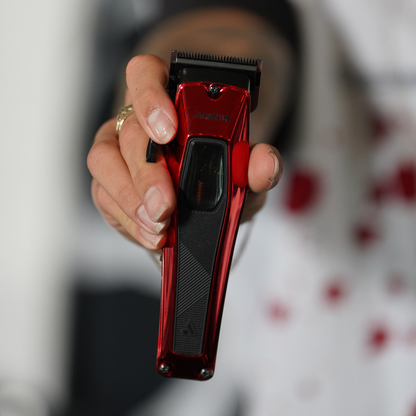 Andis Recon Clipper with red cover