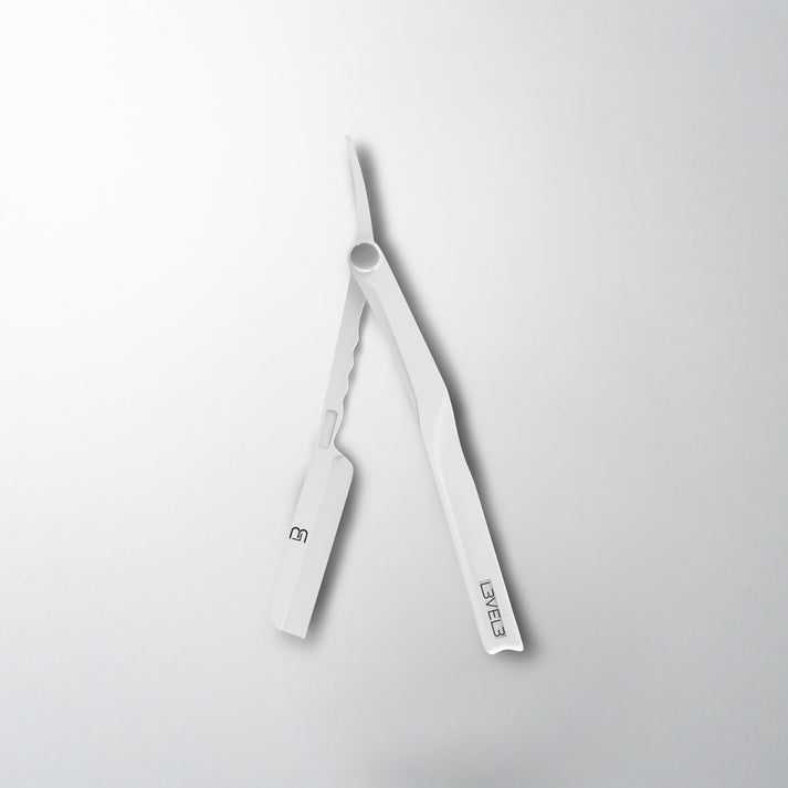 L3VEL3 Milly Clutch Razor Holder White